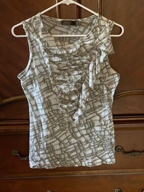 The Limited Light Gray Patterned Ruffle Sleeveless Camisole